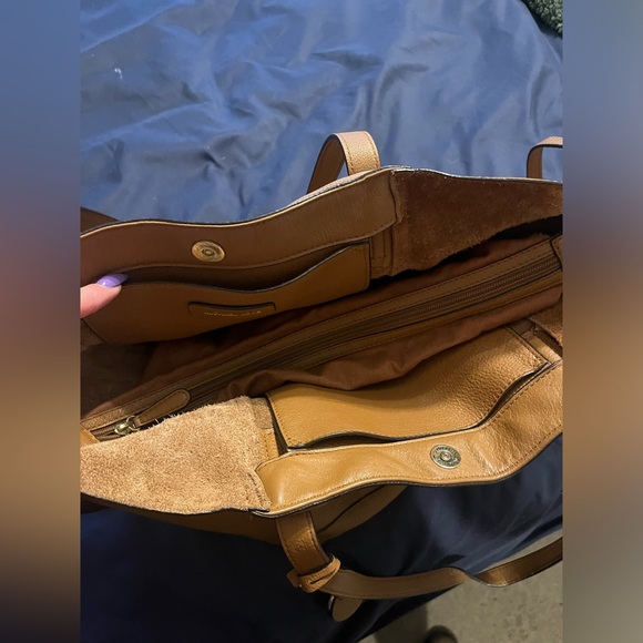 Michael Kors purse - Picture 2 of 10